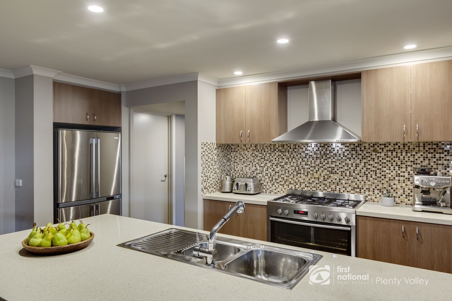 16 Shepherds Way Mernda, Mernda - Thumbnail 8