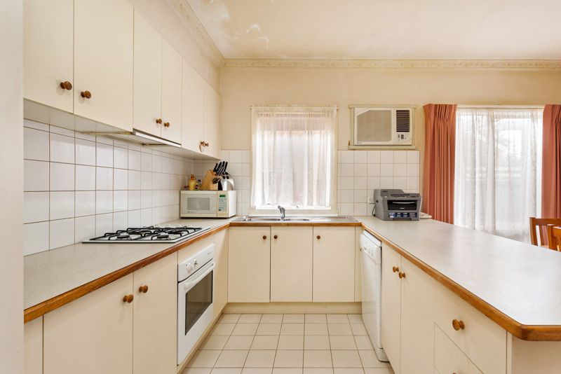 1/169 Blyth Street, Altona - Thumbnail 4