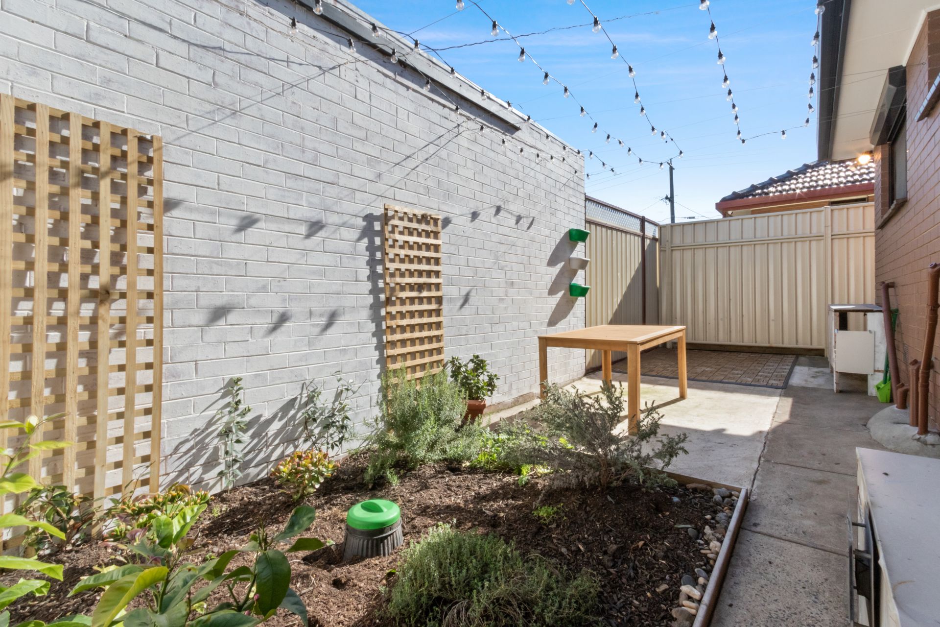 Versatile floorplan with modern convenience