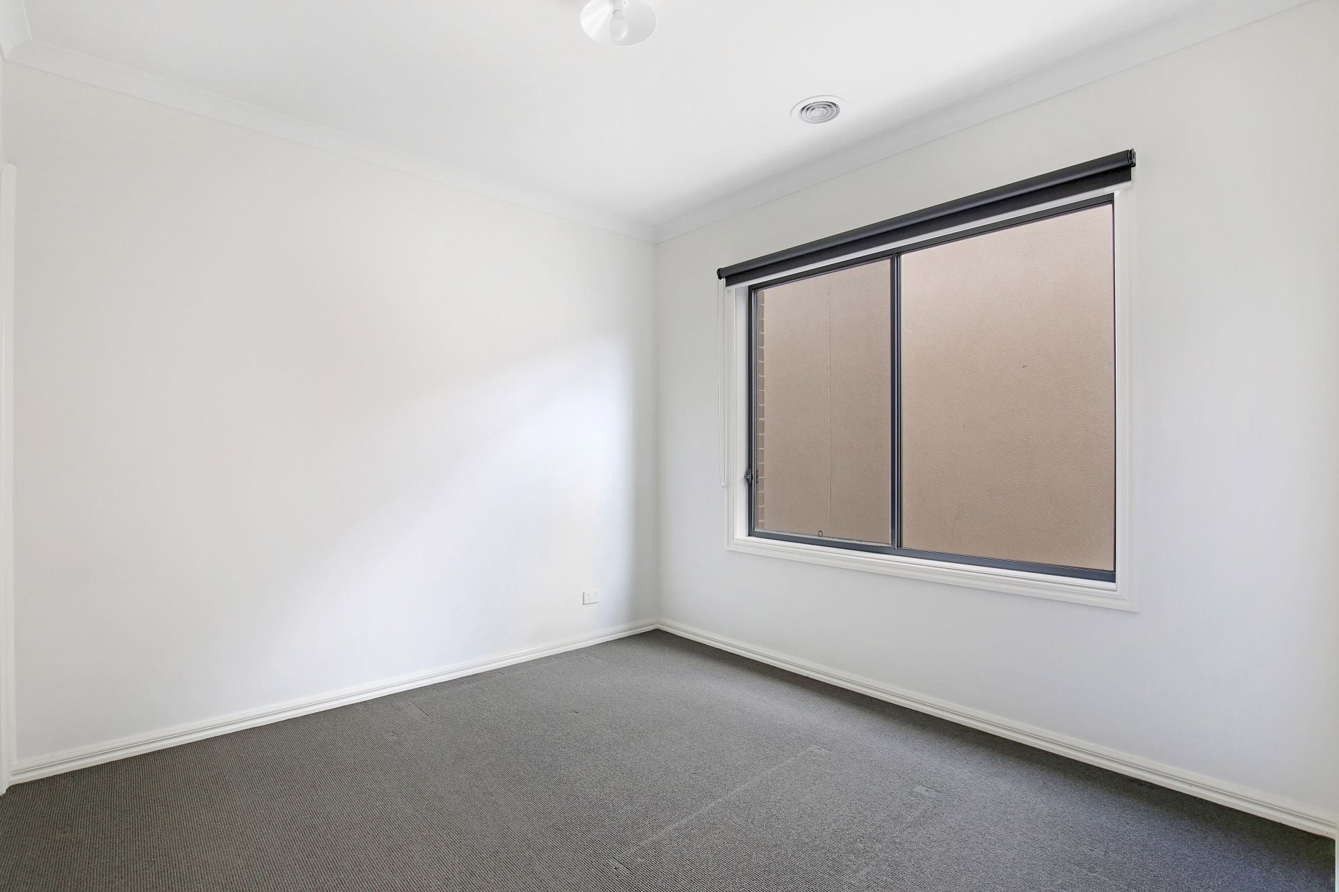 Great Location in Mernda Village