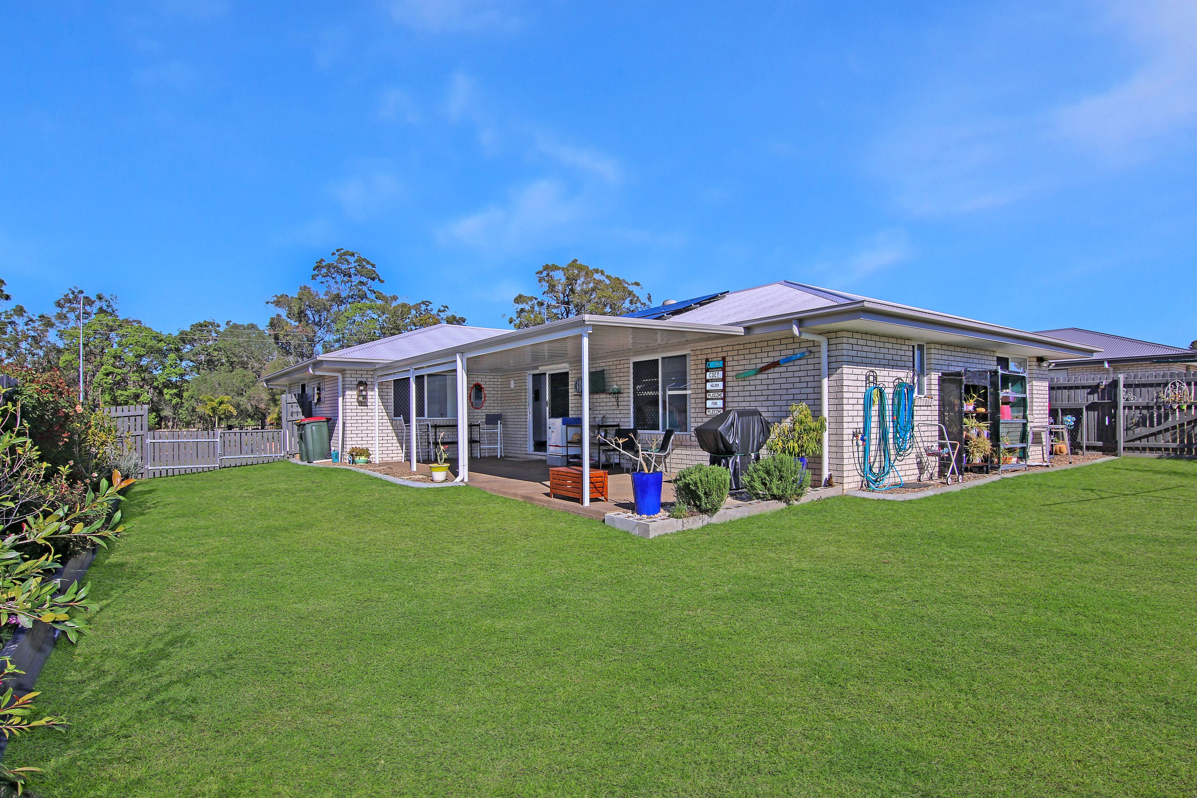 Sold property Sold Price for 7 Silkwood Drive Urangan , QLD 4655