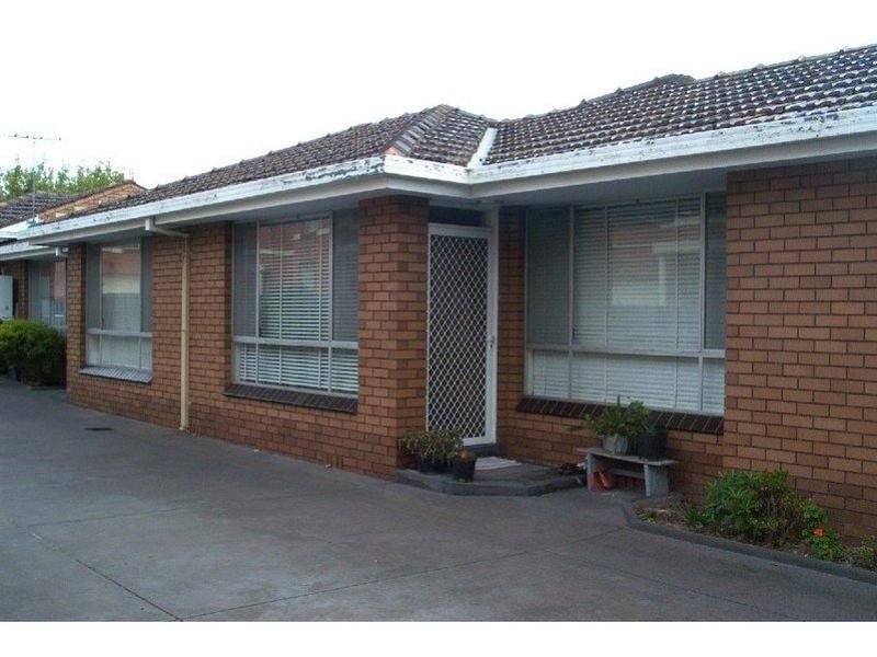 2/87 Edwardes Street, Reservoir
