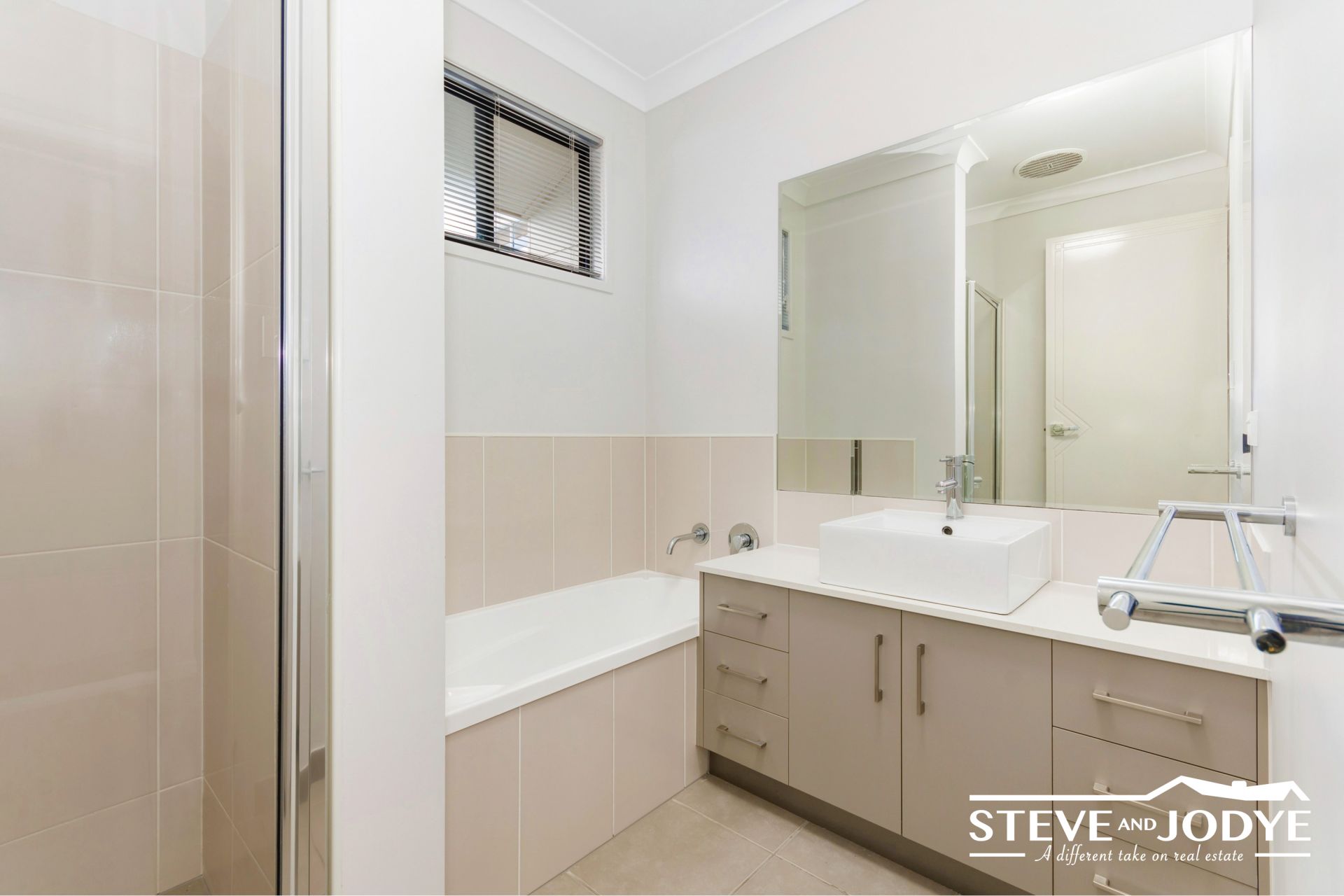 8 Greater Ascot Avenue, SHAW Harcourts Kingsberry Townsville