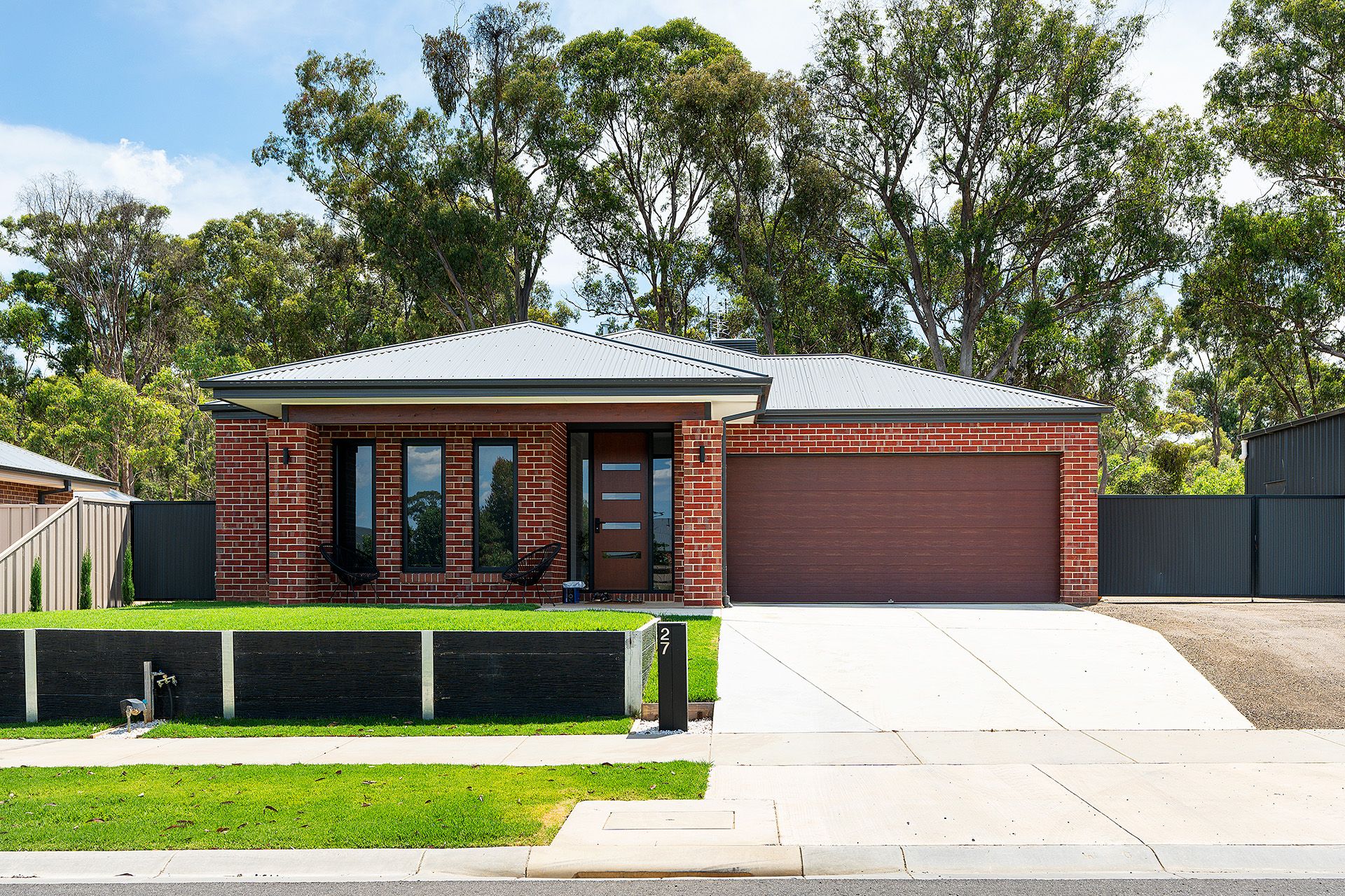 27 Woodman Drive, McKenzie Hill - Thumbnail 2