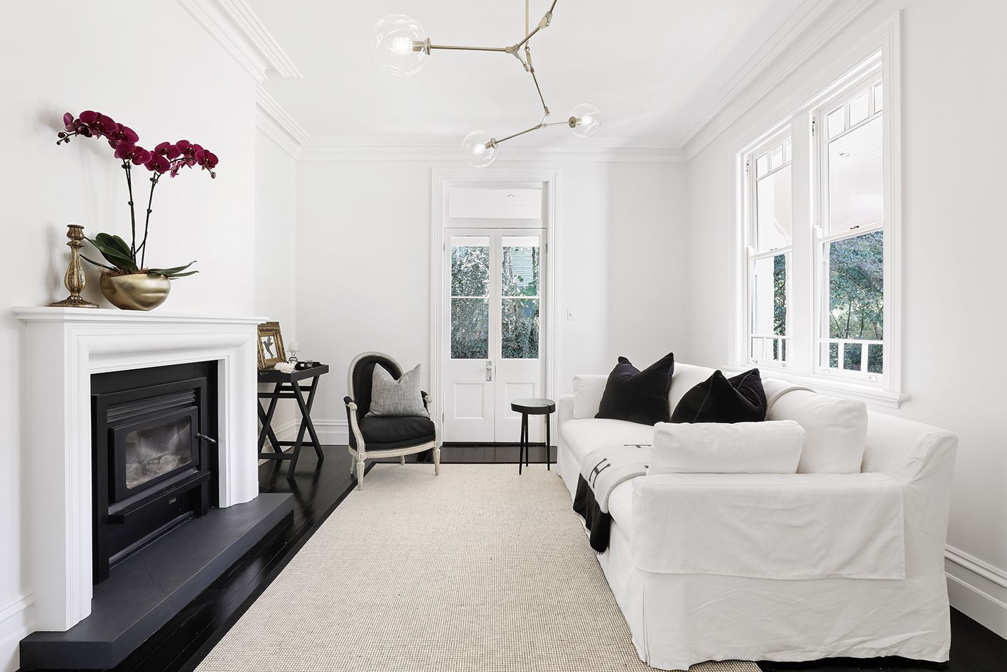 19 Everglades Avenue Leura 2780