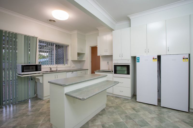 1050 Calimo Street North Albury NSW, North Albury - Thumbnail 3