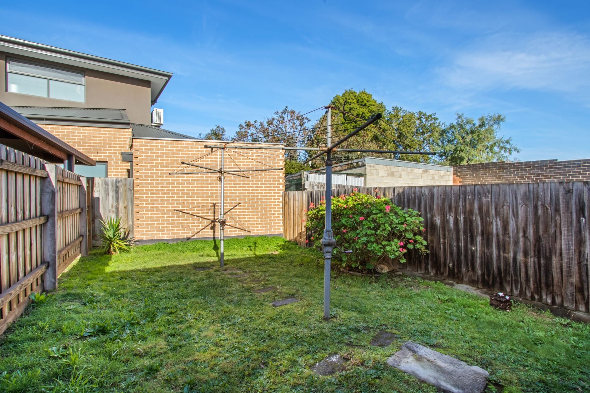 Fully Renovated 2-Bedroom Unit!
