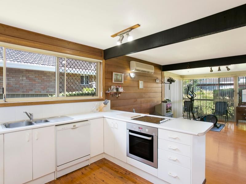 4 Sierra Road, ENGADINE, Engadine - Thumbnail 4