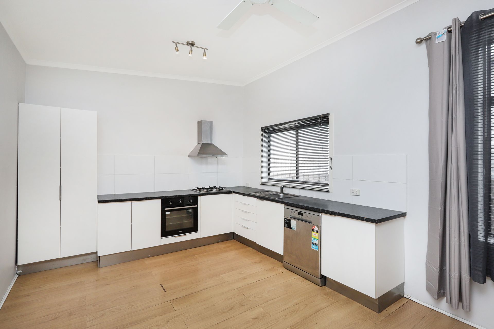 37 Hope Street Spotswood VIC, Spotswood - Thumbnail 4