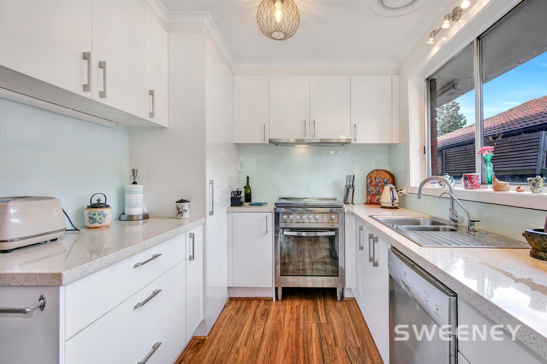 31 Linden Street, Altona Meadows - Thumbnail 3