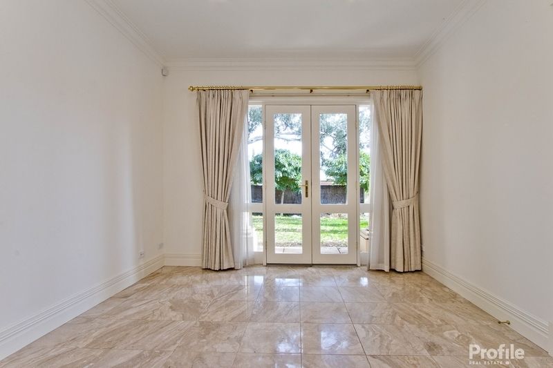 1/7 Charra Street Hyde Park 5061
