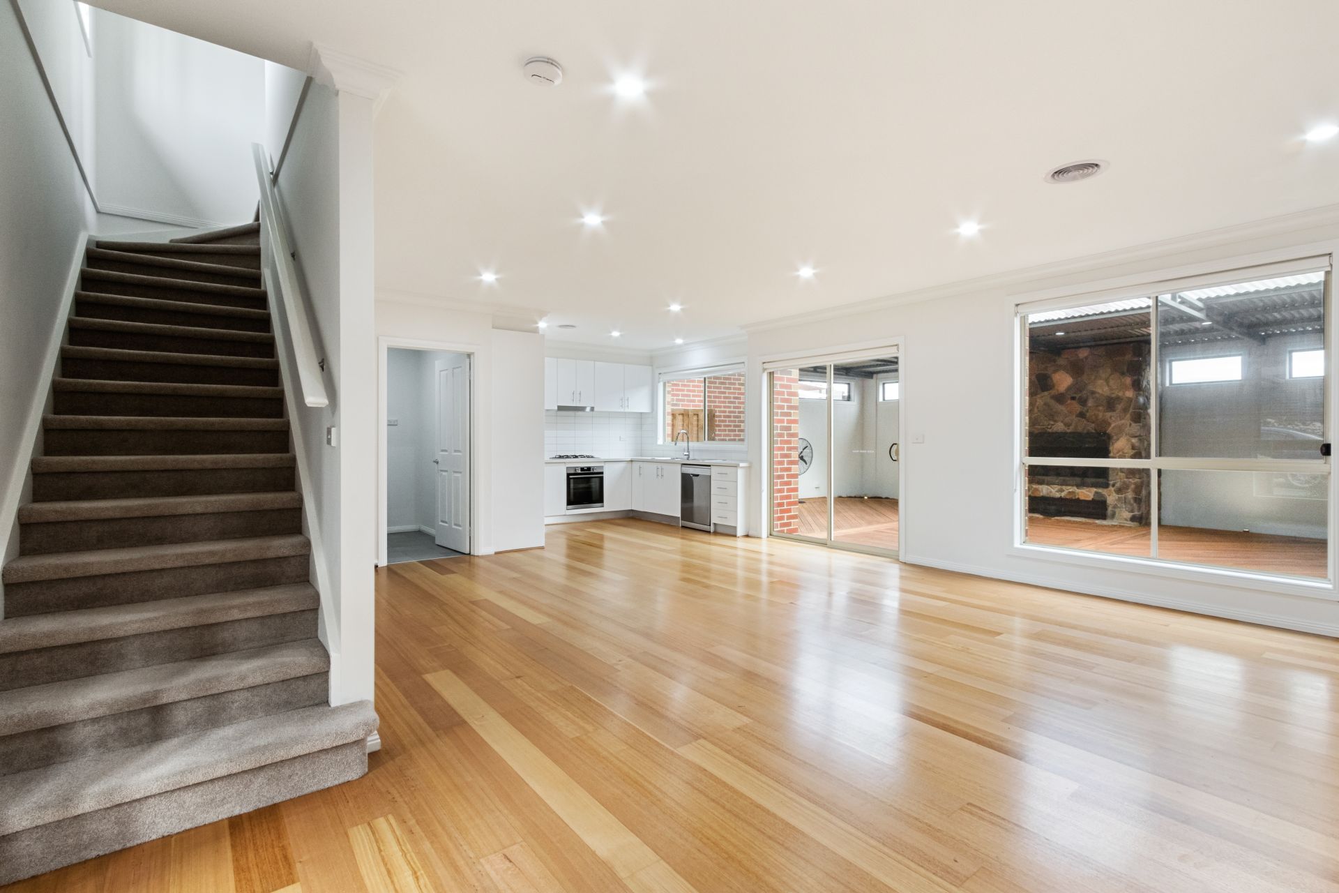 Luxurious Townhouse in Reservoir - Your Dream Home Awaits!