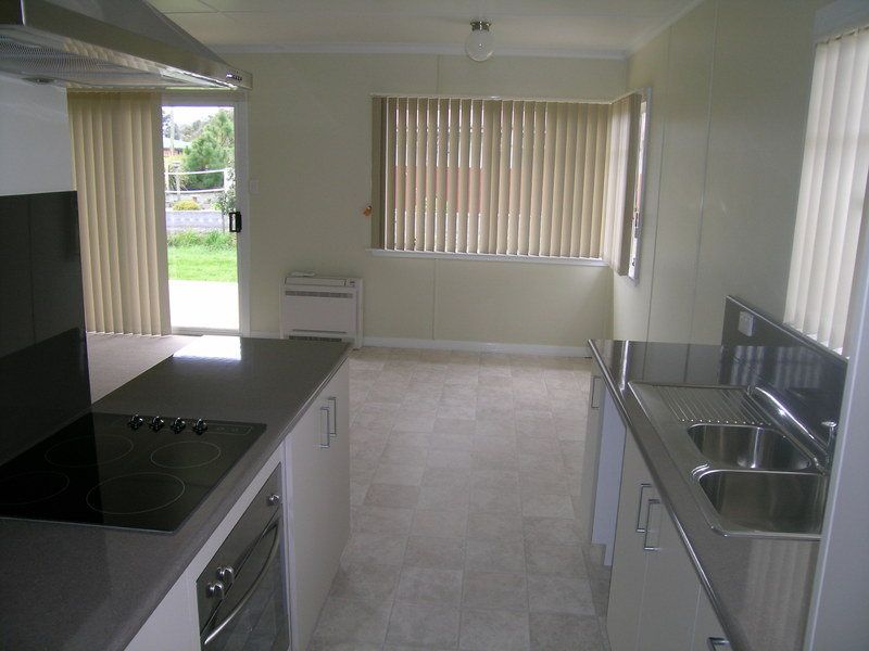 3
 
 
 
  
 
 
 1
 
 
 
 
 
 
 
 
 13 Stanley Street, LATROBE TAS 7307, Latrobe - Thumbnail 8