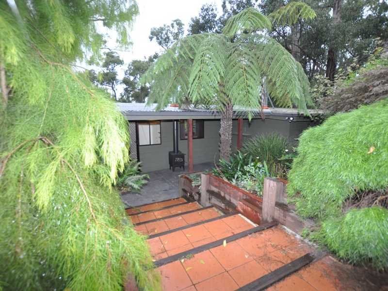 13 Naughton Road, COCKATOO OBrien Real Estate