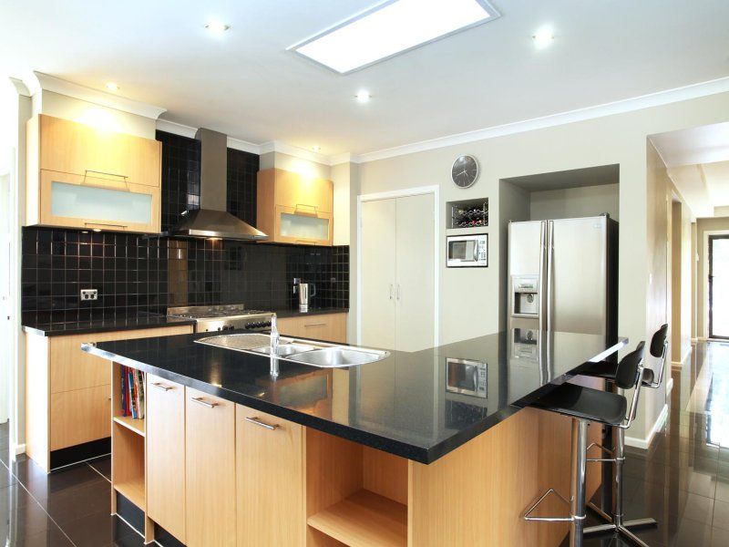 33 Bushy Park Avenue, Caroline Springs - Thumbnail 5