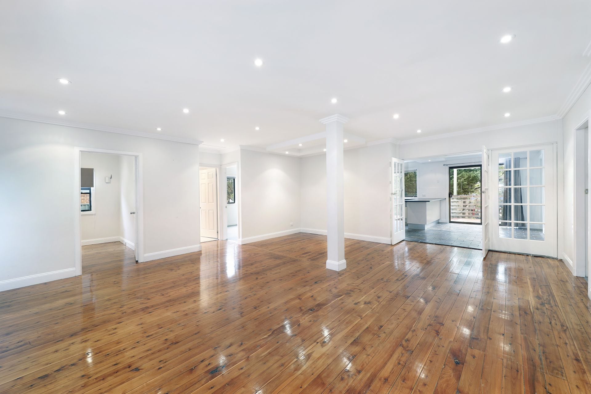 12 Fletcher Avenue, Miranda, Miranda - Thumbnail 3