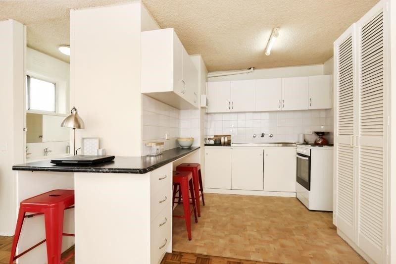 STUDIO FOR LEASE - HEART OF PRESTON