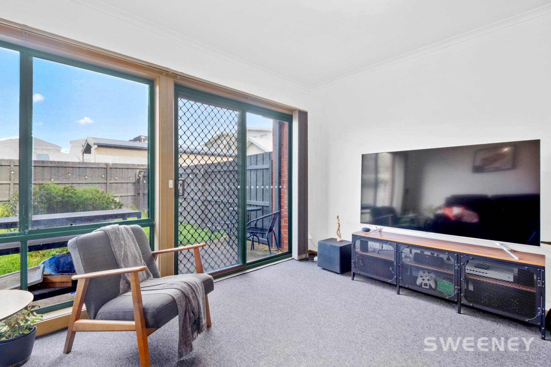 32 Railway Street South, Altona - Thumbnail 8