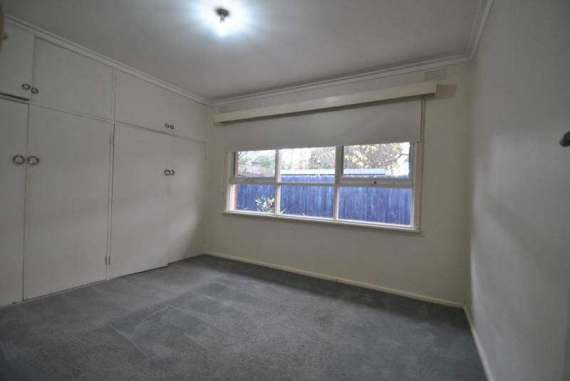 7/11 Mc Whae Avenue, St Kilda East - Thumbnail 6