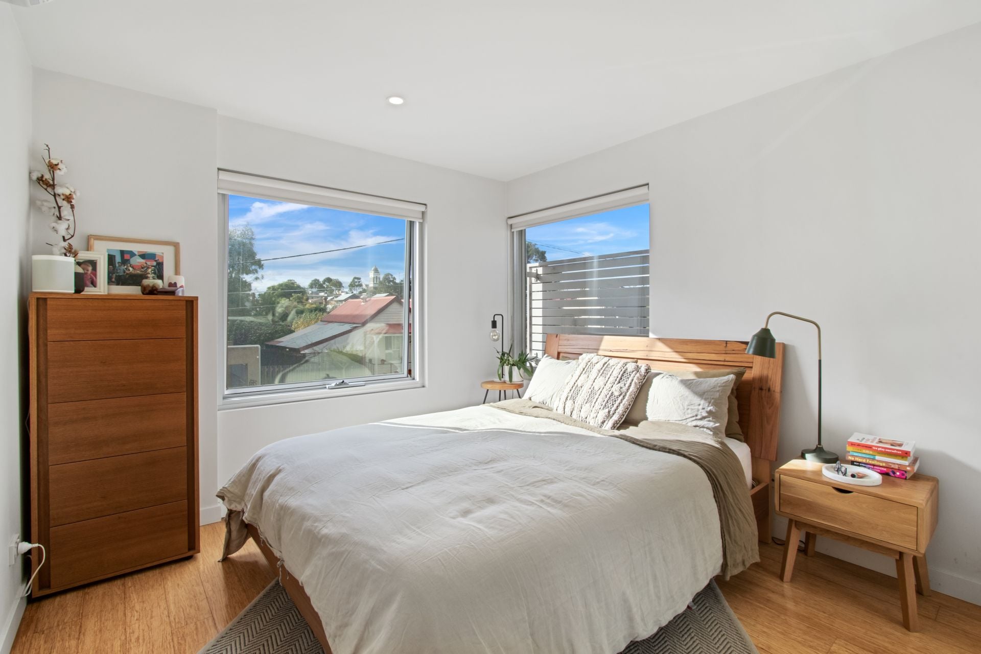 Modern Apartment in Prime Location!