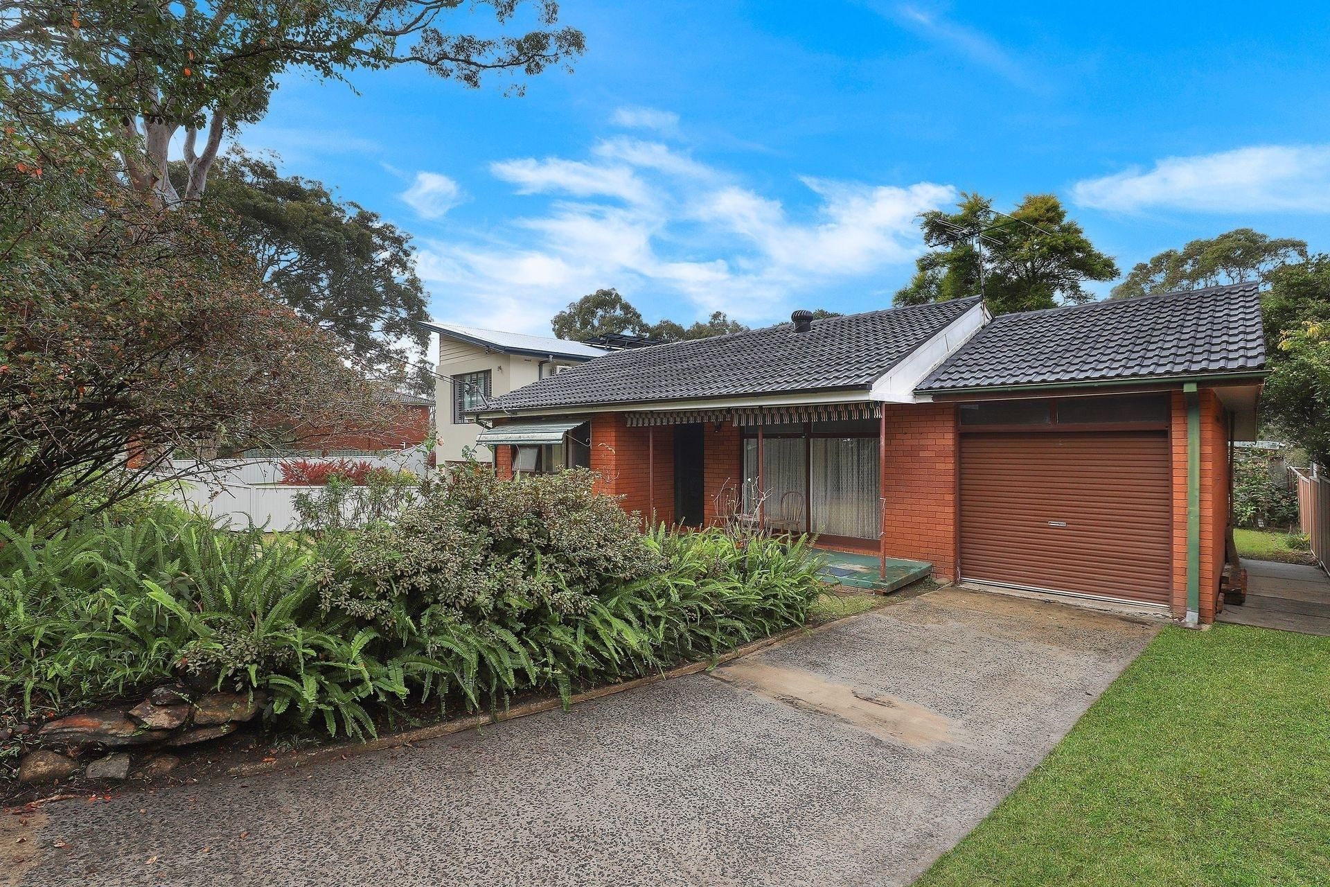38 Forbes Crescent, Engadine, Engadine - Thumbnail 2
