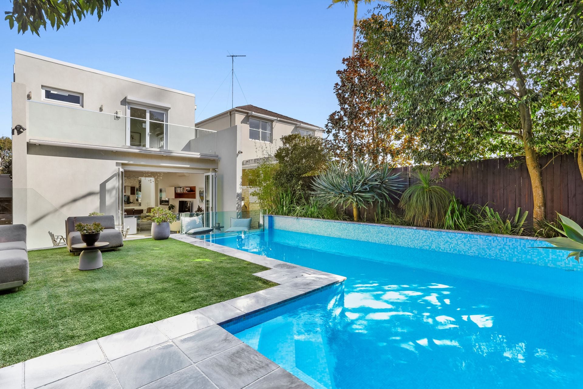 22 Roberts Street, Rose Bay, Rose Bay - Thumbnail 2