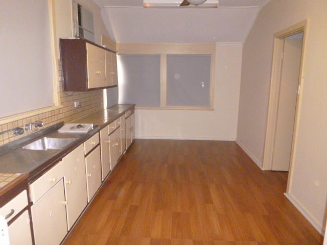 real estate for lease - 16 woodfalls road - elizabeth vale