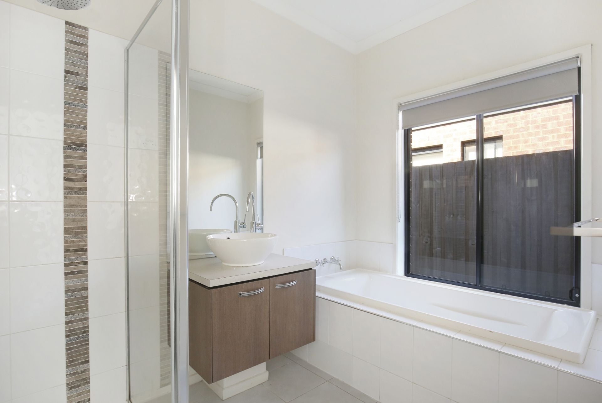 MODERN & LOW MAINTENANCE