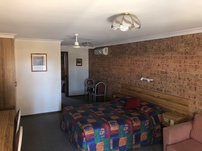 MOTEL LEASEHOLD FOR SALE - GREAT STARTER - STRONG NORTH-WEST RURAL TOWN