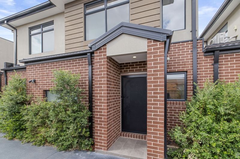 2/42 Messmate Street, Lalor