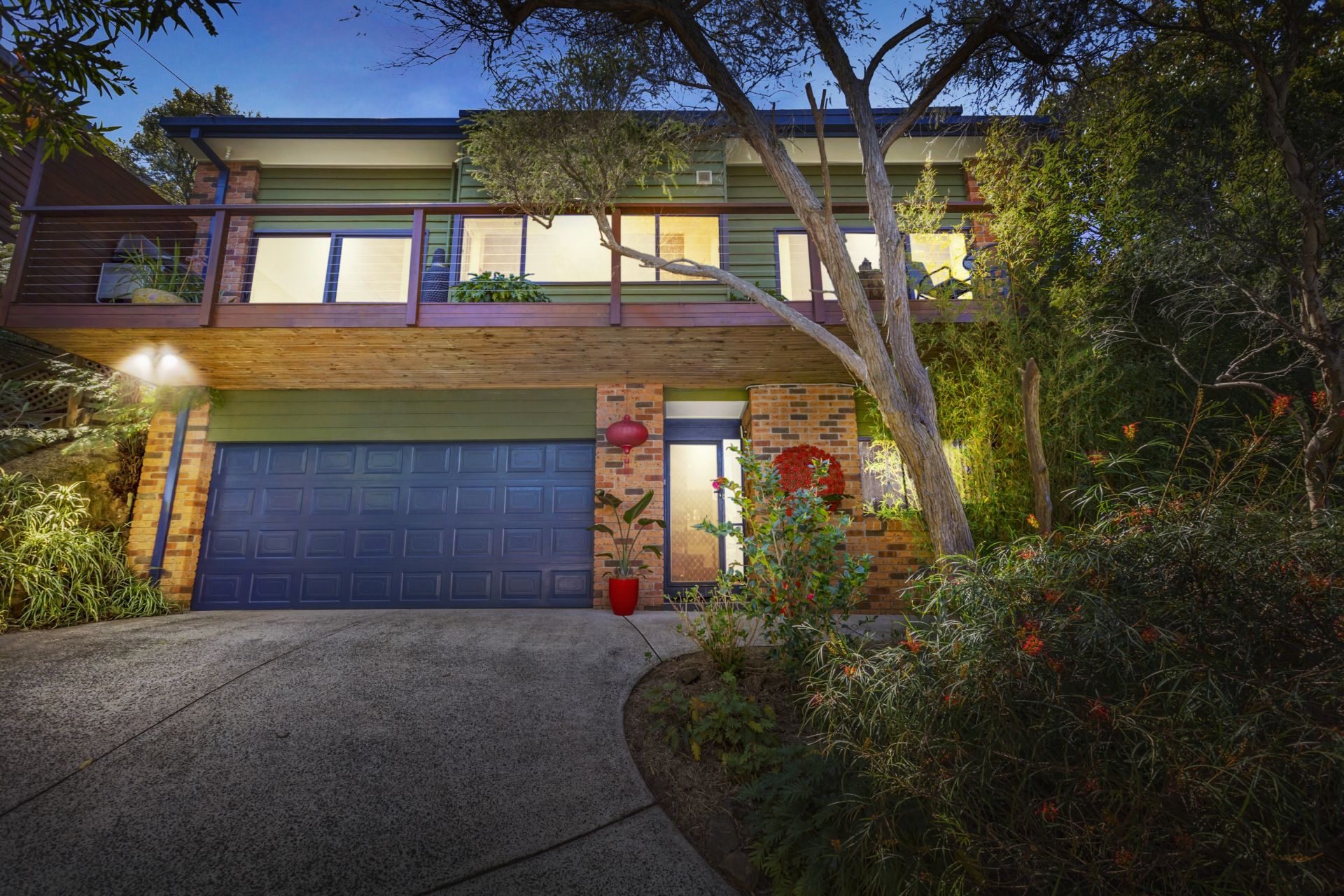 Real Estate For Sale 8 Balook Street Mount Keira , NSW