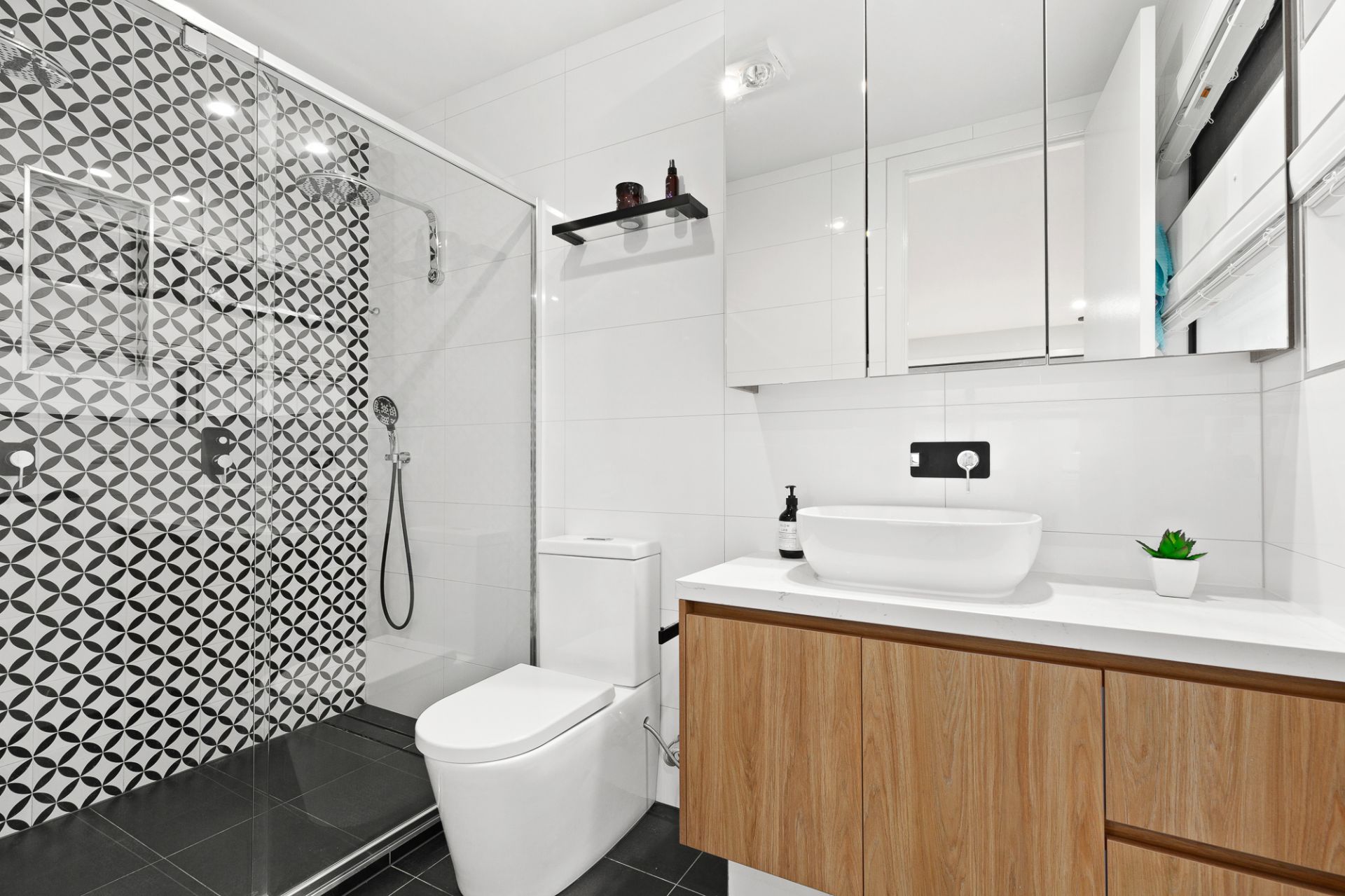 Contemporary, Low Maintenance & High-End
