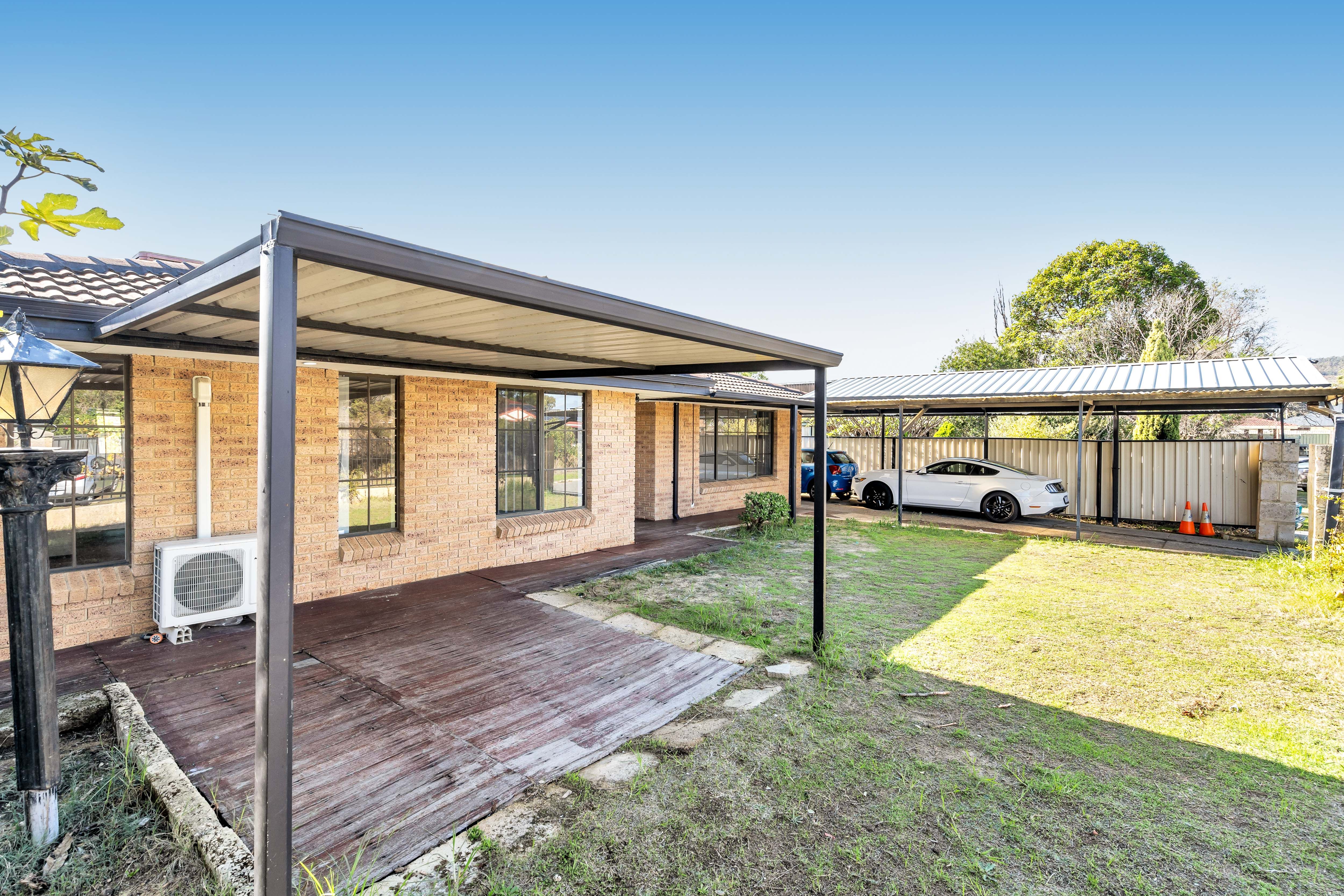 4 Camelot Place, Camillo