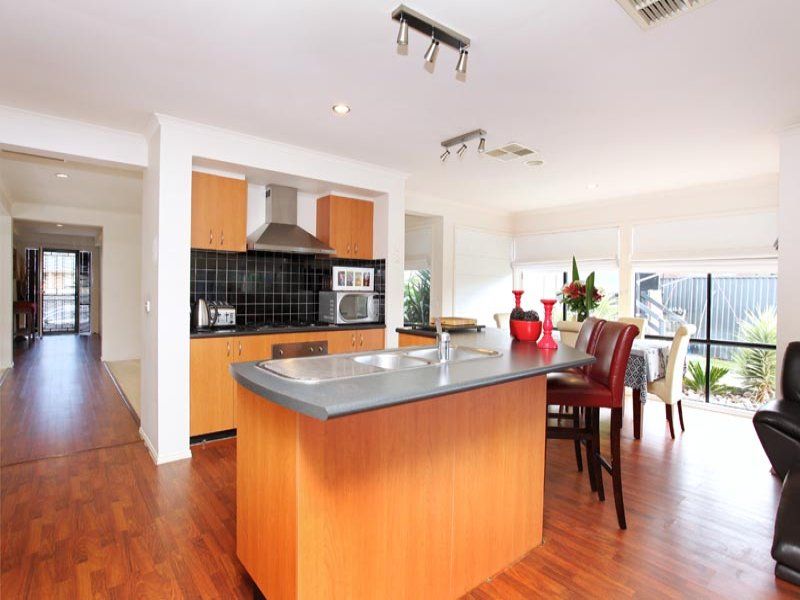 4 Pilbara Avenue, Burnside - Thumbnail 3