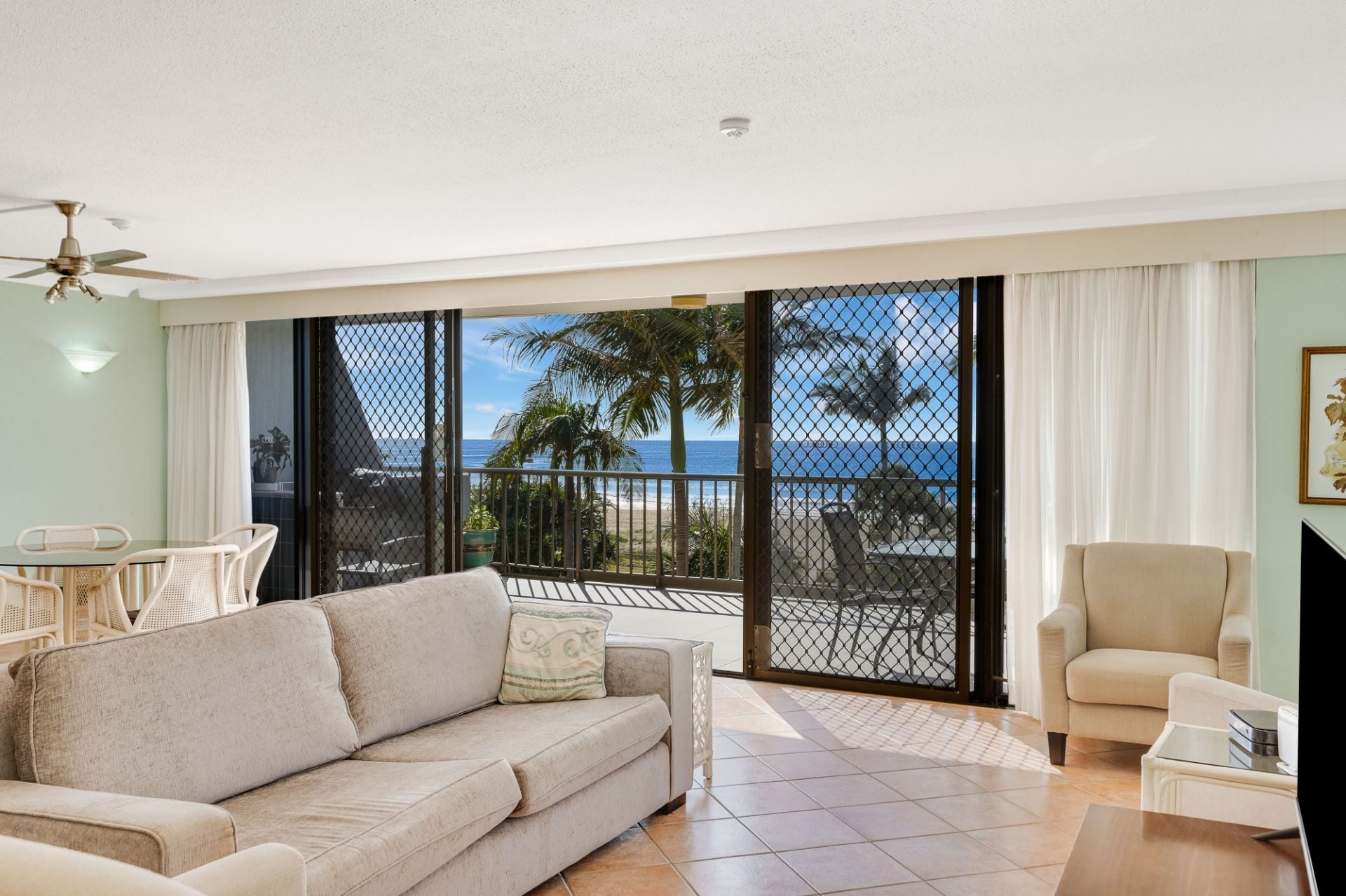 3H/828 Pacific Parade Currumbin QLD, Currumbin - Thumbnail 4
