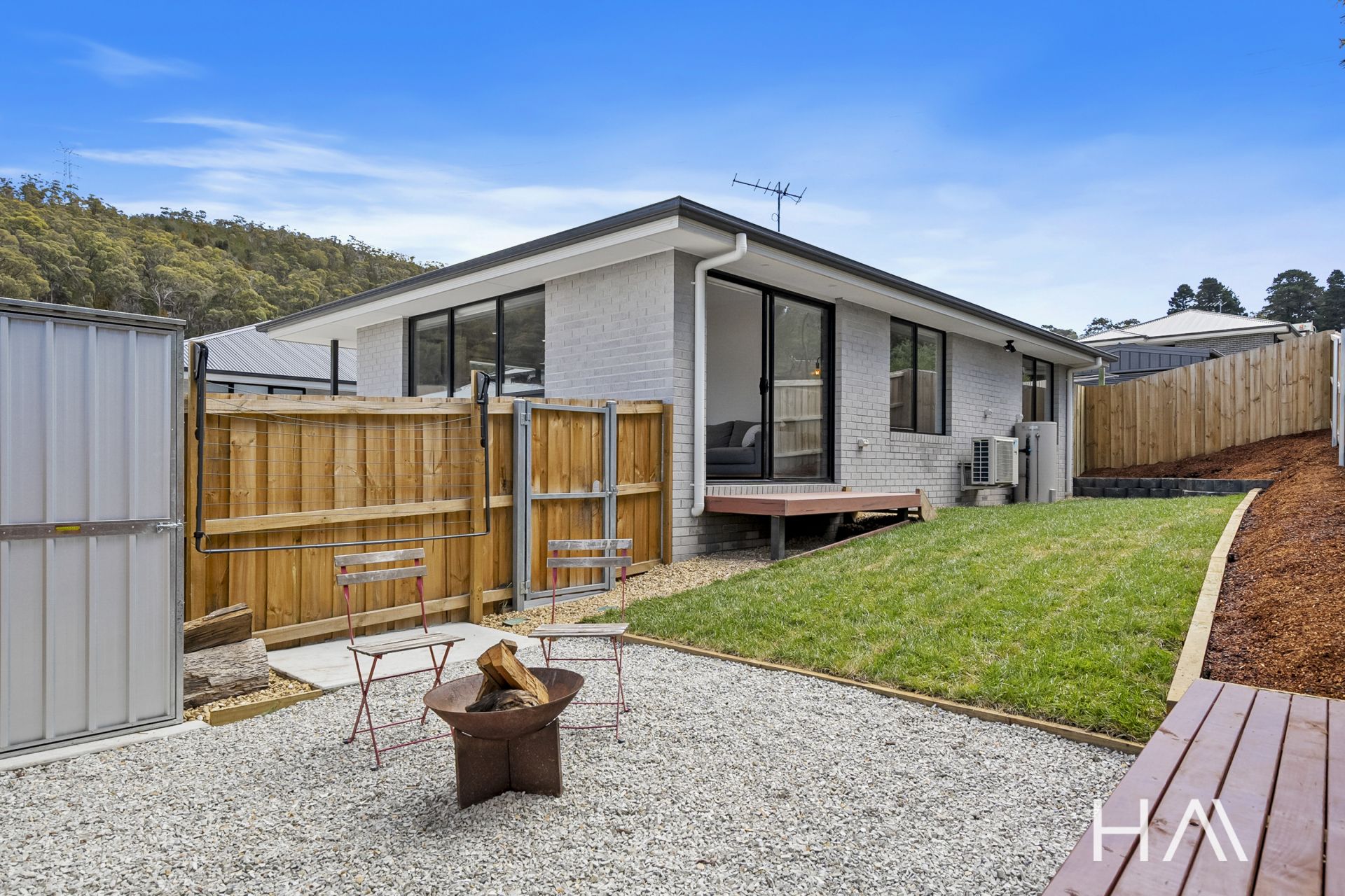 2/45 Napier Street Geilston Bay, Geilston Bay - Thumbnail 2