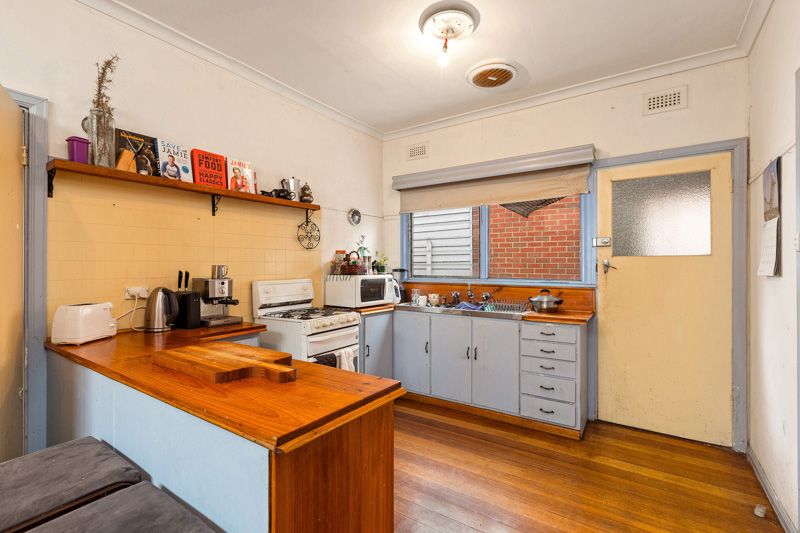 11 Roseberry Street, Ascot Vale - Thumbnail 6