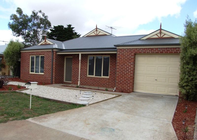 19 Sunline Court, Ballan - Thumbnail 2