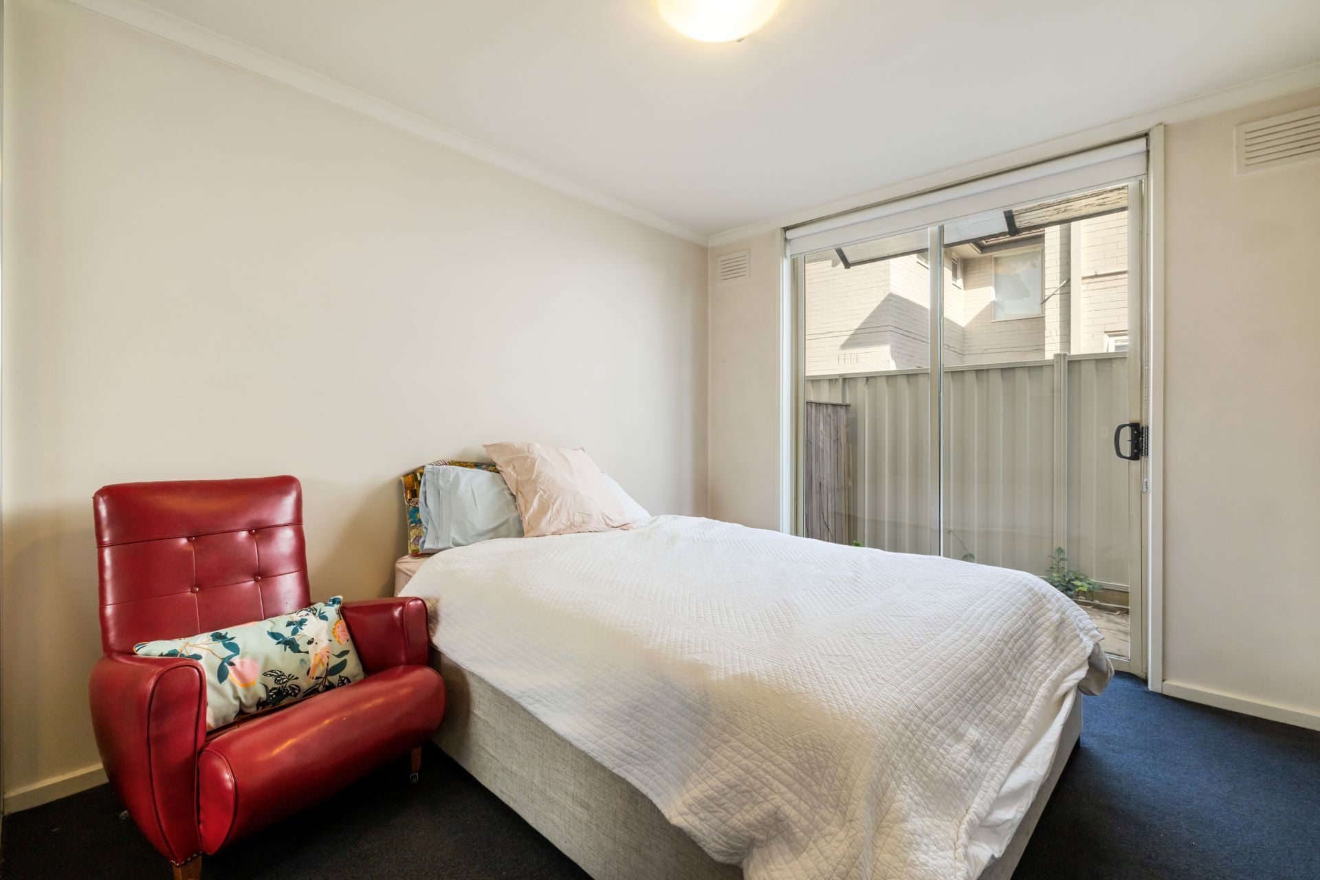 Parkland Retreat In Trendy Thornbury