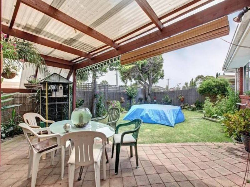 2/12 Tatman Drive, Altona Meadows - Thumbnail 5