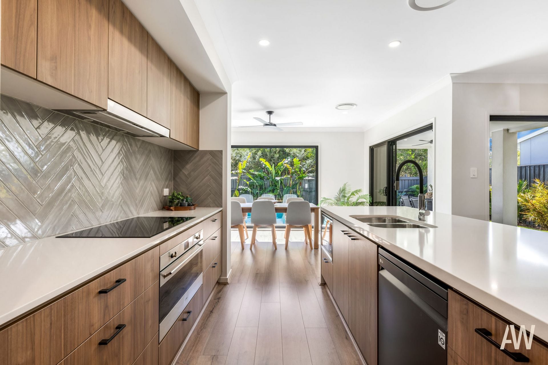 12 Switchfoot Street Bokarina QLD, Bokarina - Thumbnail 2