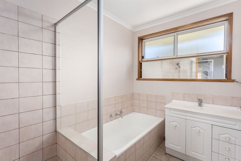2/21 O'Shannassy Street, Essendon North - Thumbnail 4