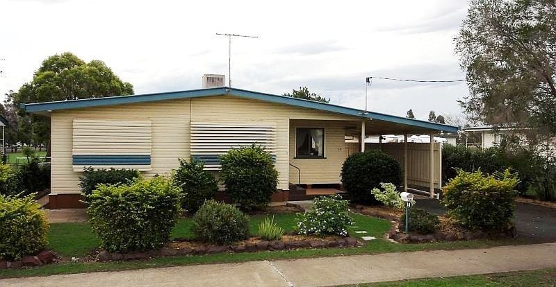 14 Nicholson Street, Dalby