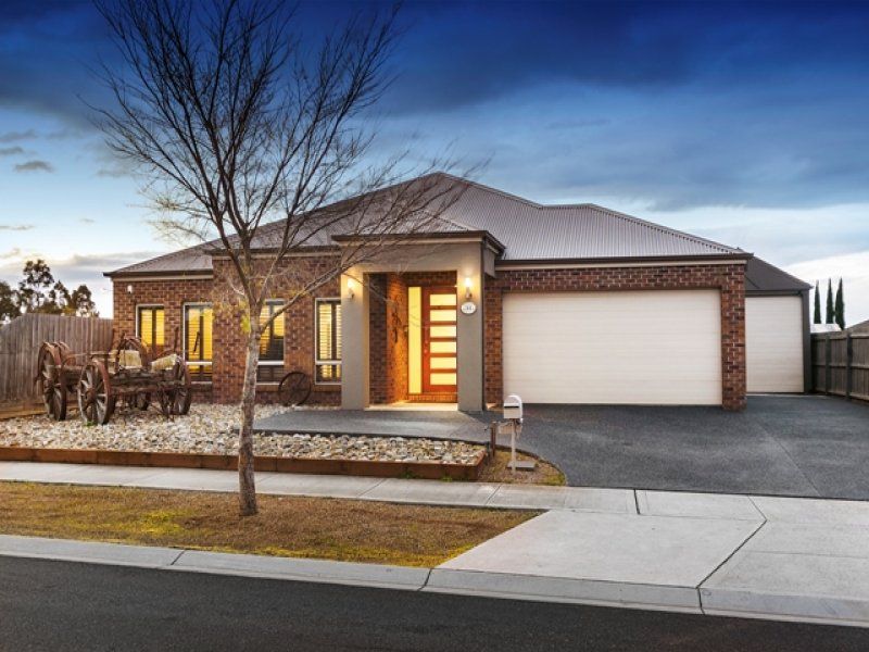31 Morton Boulevard, Taylors Hill - Thumbnail 3