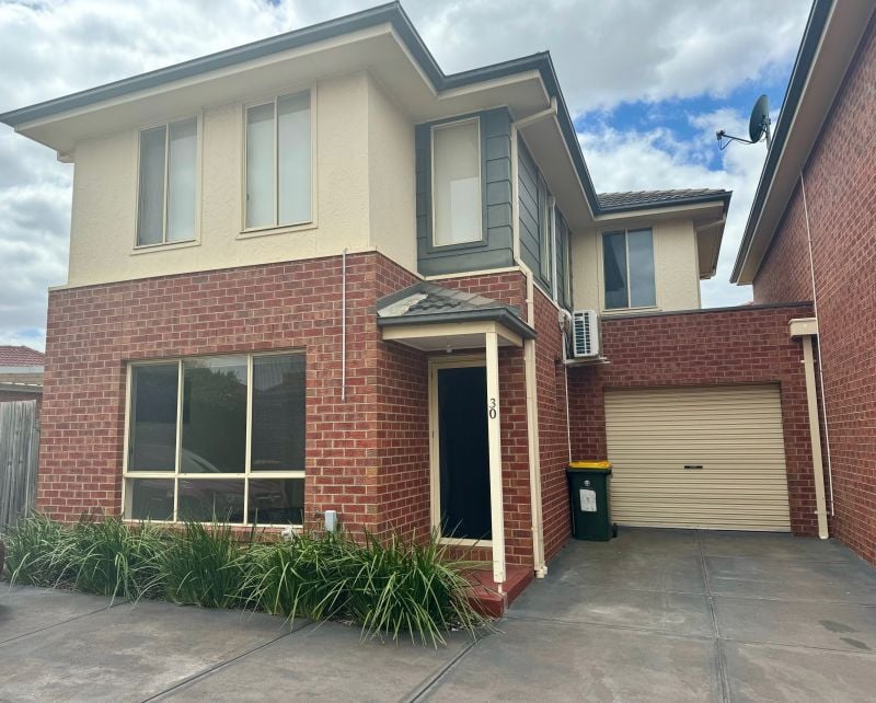 30/90 Edgars Road, Thomastown