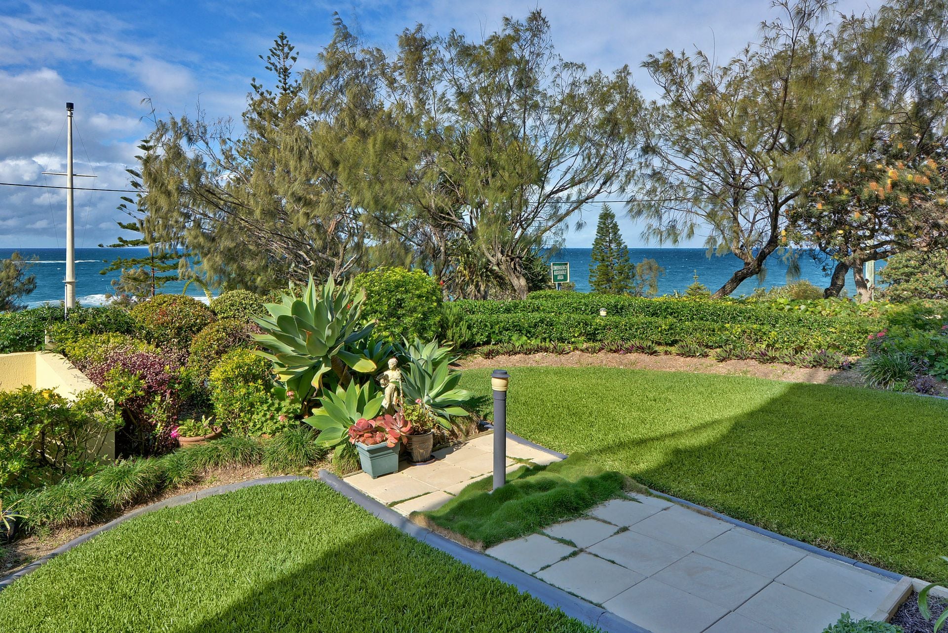 2/38 Victoria Terrace Kings Beach QLD, Kings Beach - Thumbnail 4