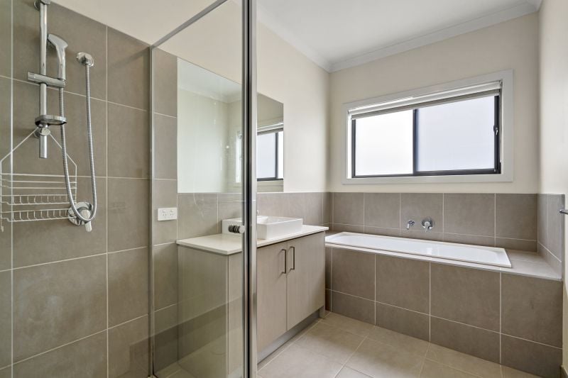 12 Canal Way, Craigieburn