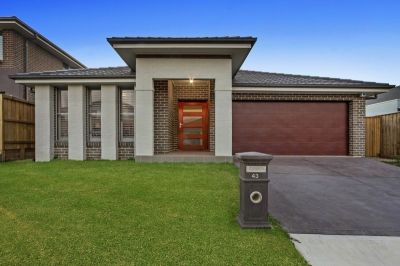 Colebee, 43 Burringoa Crescent