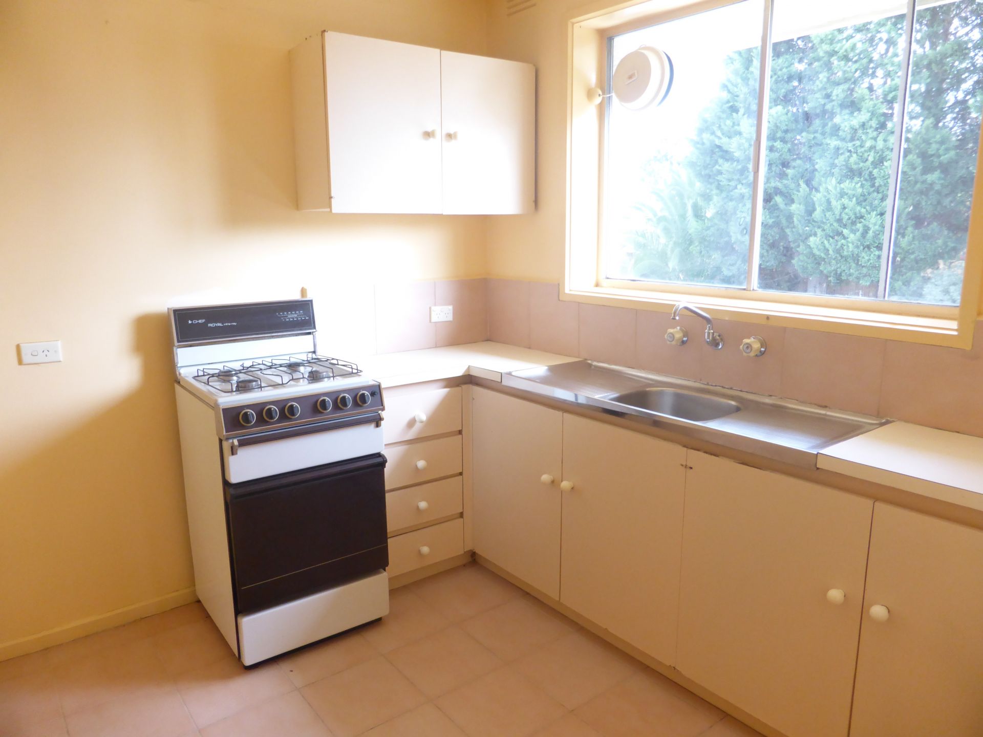 Affordable Spacious Apartment in Great Location!