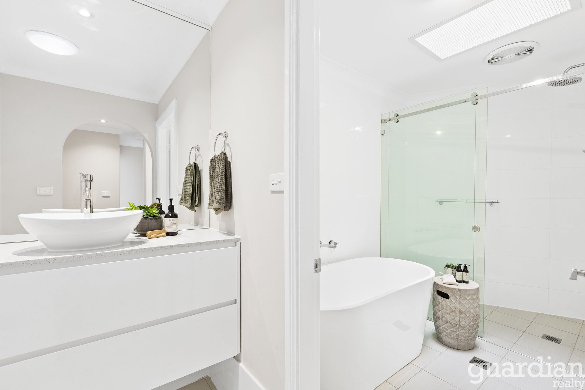 1B Inverness Crescent Glenhaven NSW, Glenhaven - Thumbnail 8